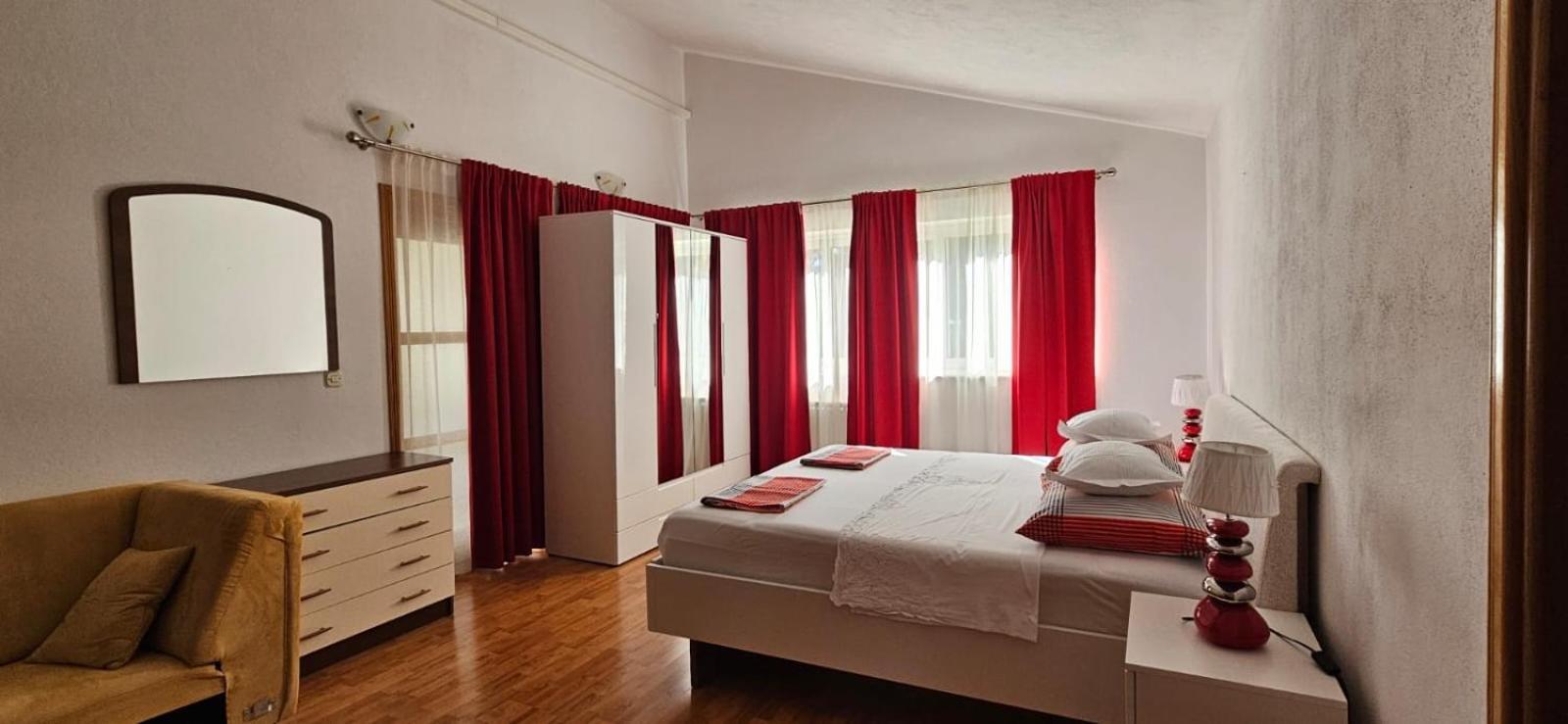 As Brela Hotel ภายนอก รูปภาพ