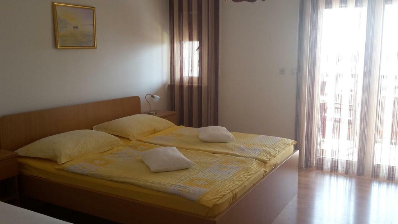 As Brela Hotel ภายนอก รูปภาพ