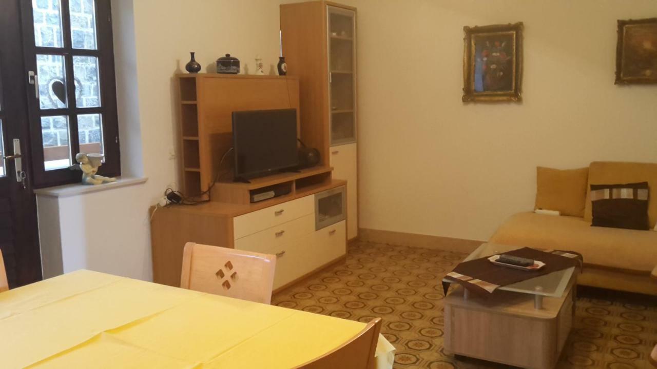 As Brela Hotel ภายนอก รูปภาพ