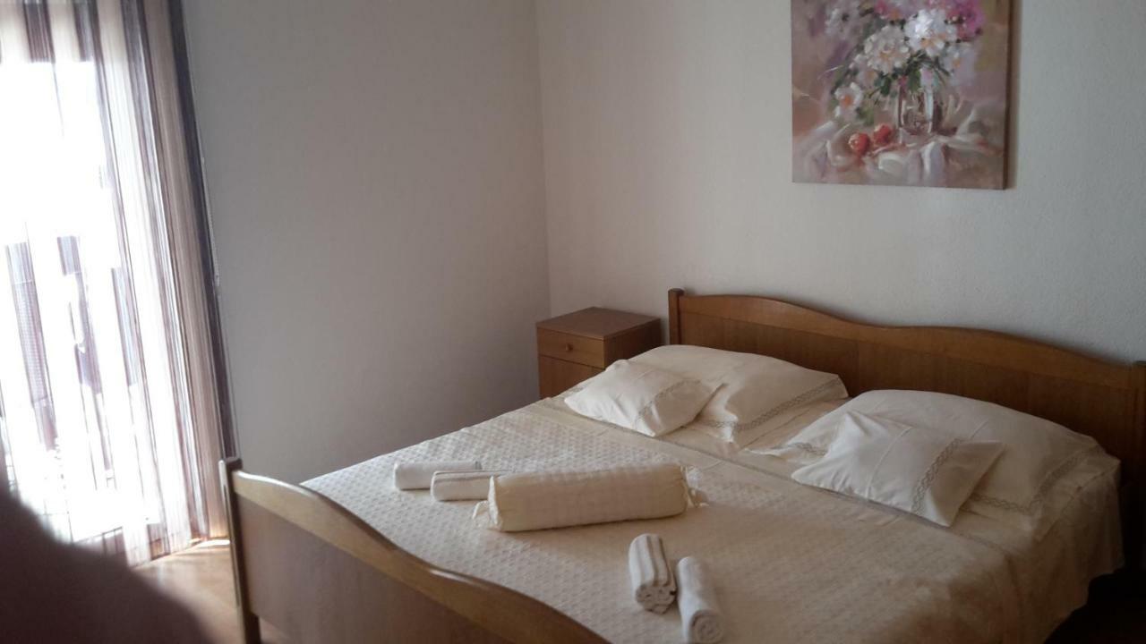 As Brela Hotel ภายนอก รูปภาพ