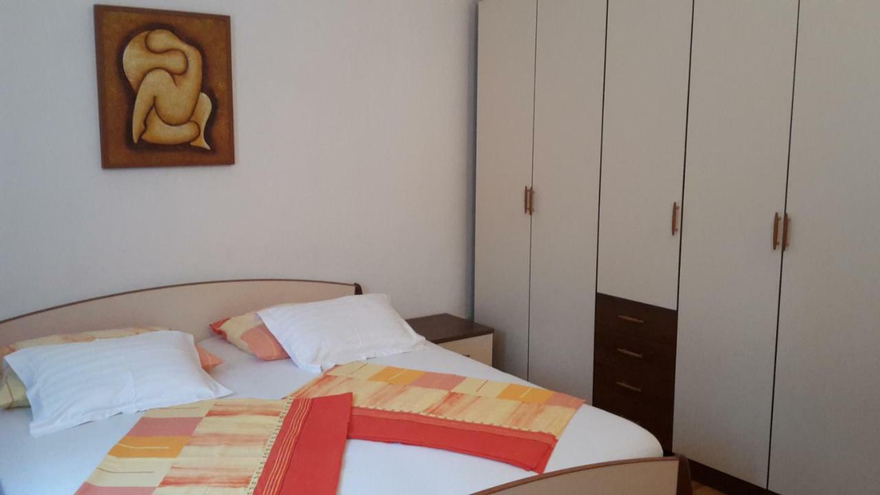 As Brela Hotel ภายนอก รูปภาพ