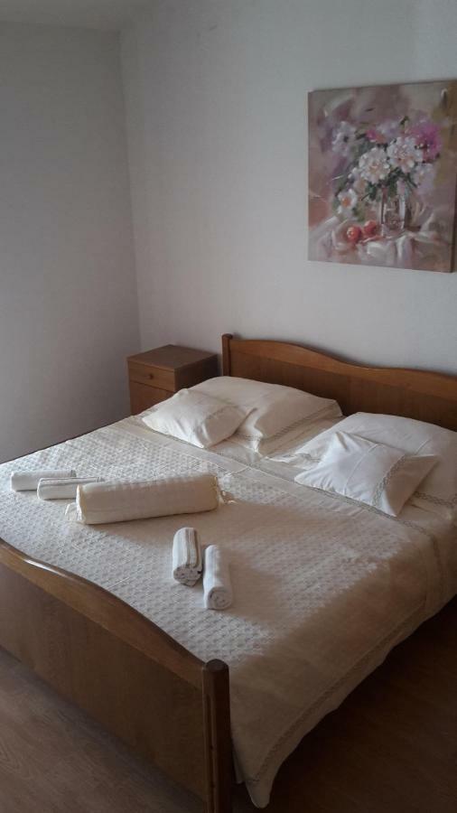 As Brela Hotel ภายนอก รูปภาพ